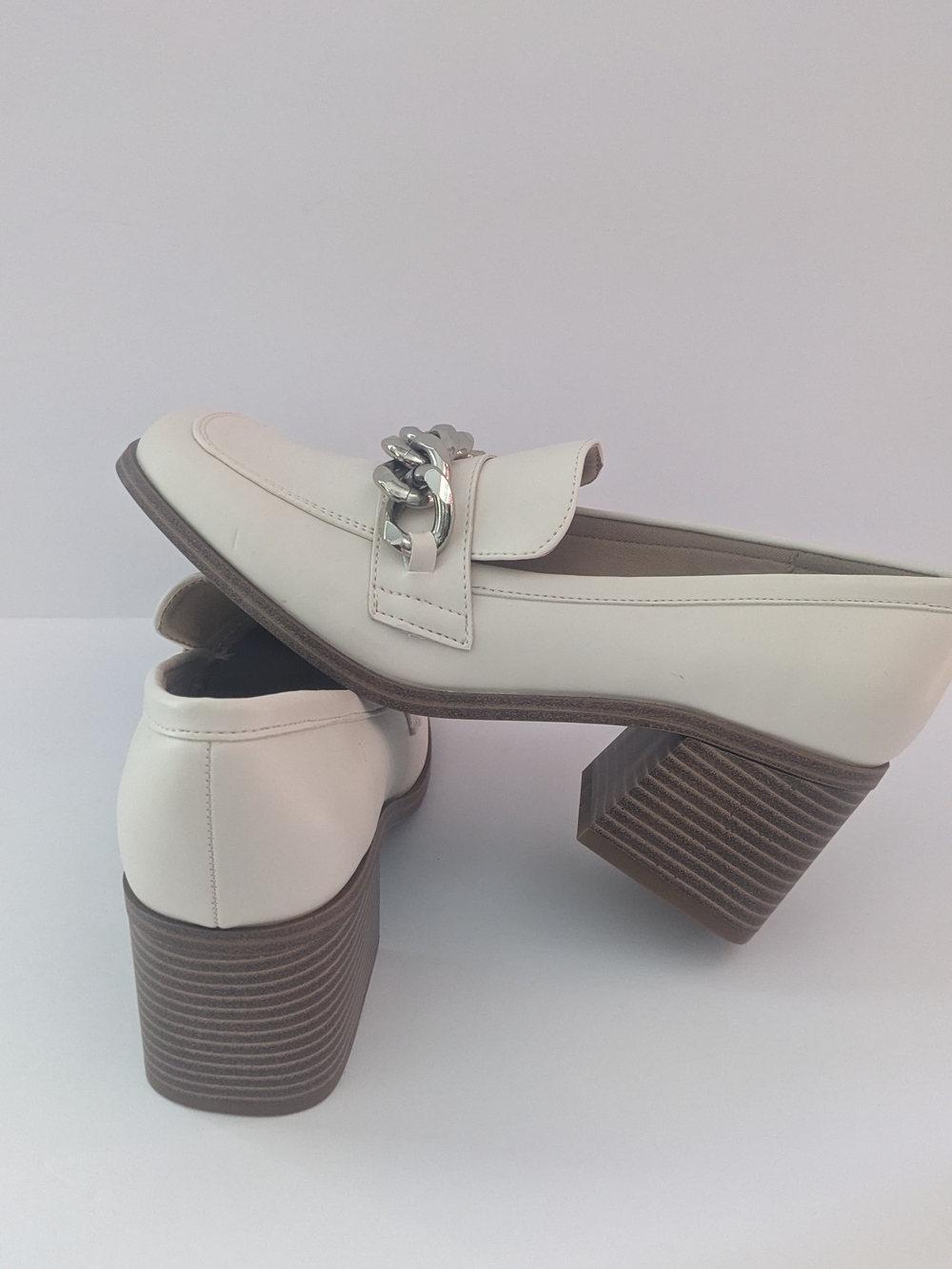 Nine West Women's Cream Chain Chunky Heel Trim Loafers 6